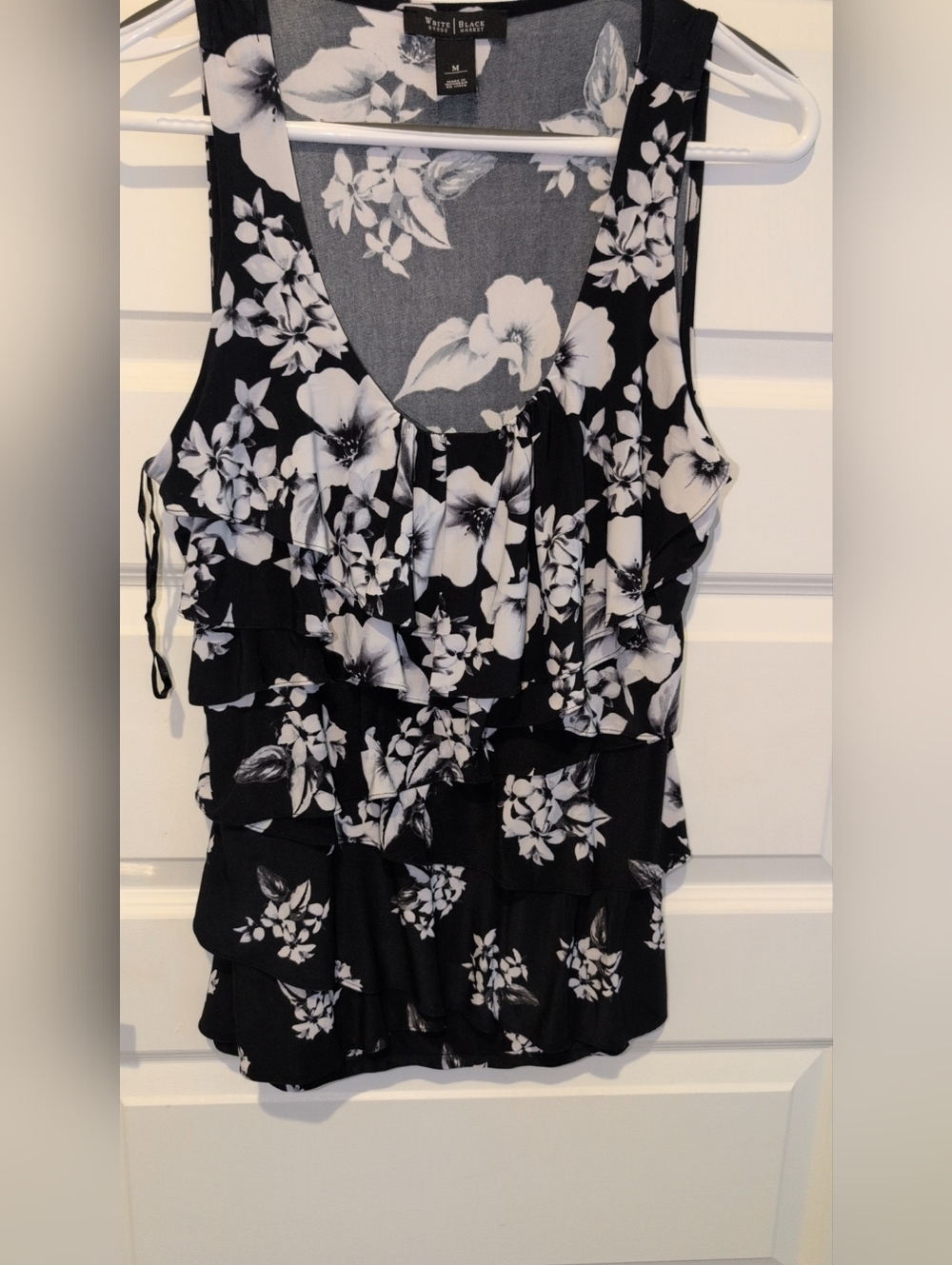 White House Black Market Black & White Floral Ruffle Camisole